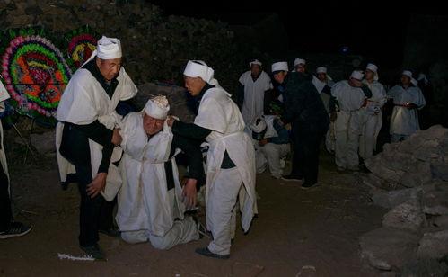 北方的葬礼,传统习俗与哀思传承